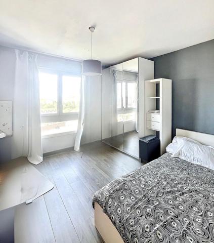 Appartement lumineux à fort potentiel à Bagnolet