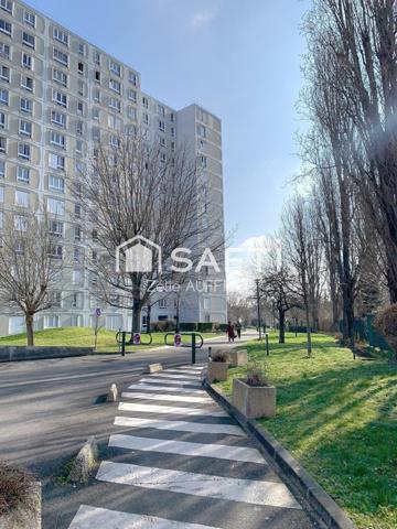 Appartement lumineux à fort potentiel à Bagnolet