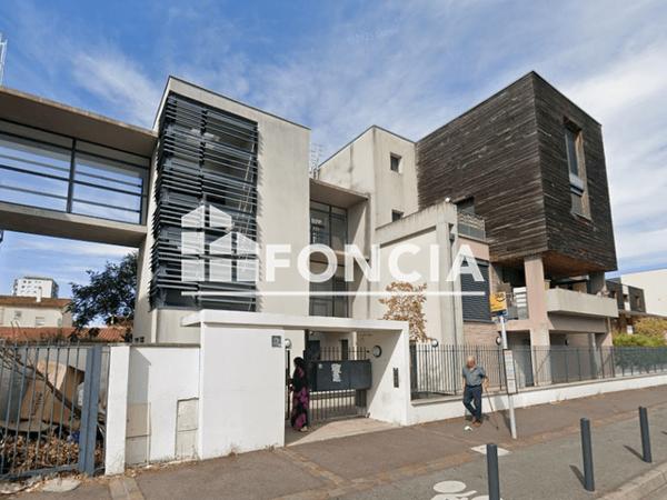 Location Appartement 5 pièces 122.6 m² - 27 29 31 RUE DU LOT Toulouse 31100