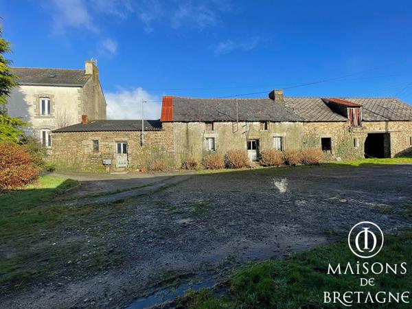 29380 BANNALEC Corps de ferme avec dépendances et hangar à rénover