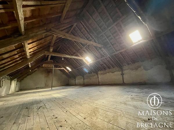 29380 BANNALEC Corps de ferme avec dépendances et hangar à rénover