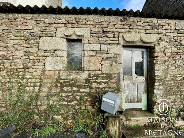 29380 BANNALEC Corps de ferme avec dépendances et hangar à rénover