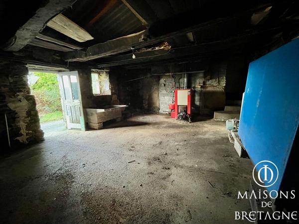 29380 BANNALEC Corps de ferme avec dépendances et hangar à rénover
