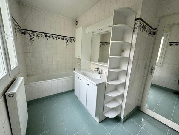 Appartement F5 de 100 m² avec terrasse