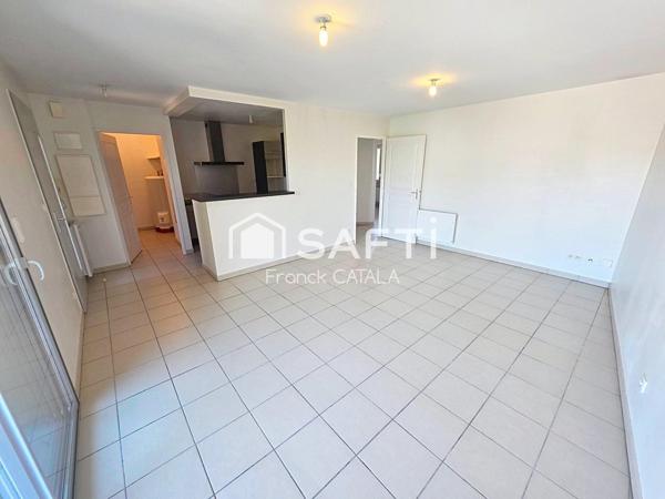 Du charme pour cet appartement traversant