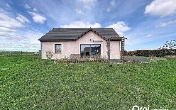 Maison à vendre    3 pièces •  Neuvéglise