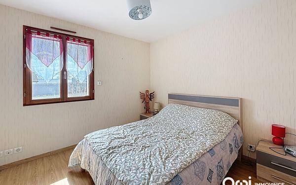 Maison à vendre    3 pièces •  Neuvéglise