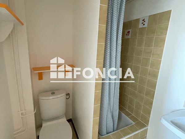 Location Appartement 2 pièces 22.54 m² - 11 RUE FEBVOTTE Tours 37000