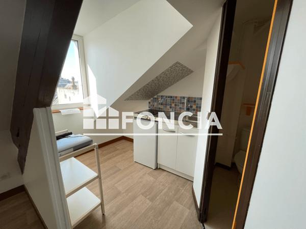 Location Appartement 2 pièces 22.54 m² - 11 RUE FEBVOTTE Tours 37000