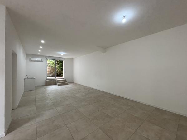 Appartement
         4 pièces
        - 110 m² 248 000 € *