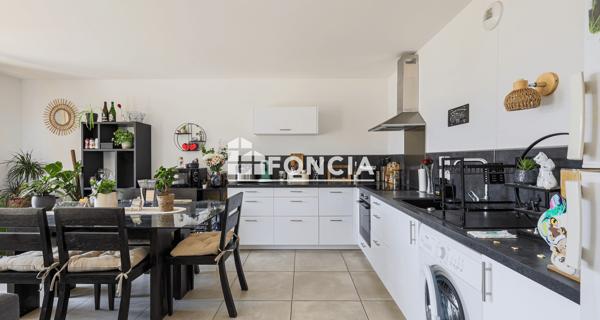 À vendre Appartement 3 pièces 70.4 m² - Saint-égrève 38120