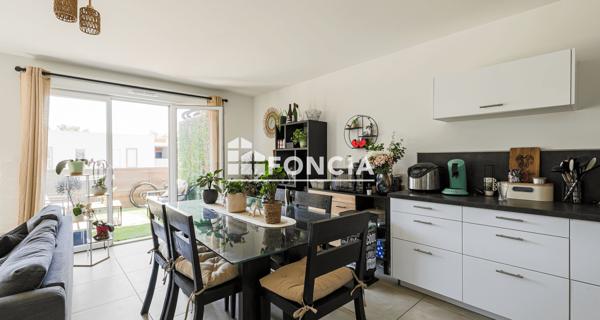 À vendre Appartement 3 pièces 70.4 m² - Saint-égrève 38120