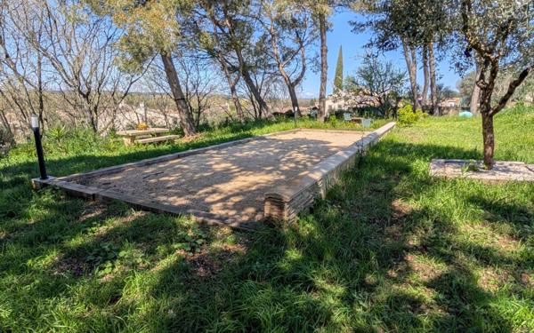 Maison à vendre    5 pièces • 126,53 m2 Montfrin
