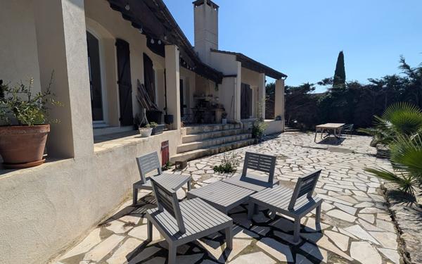 Maison à vendre    5 pièces • 126,53 m2 Montfrin