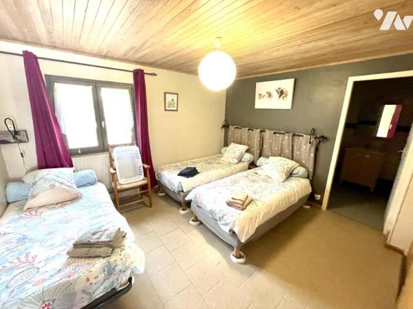 A VENDRE MAISON A LAJO ET GITE & CHAMBRES D'HOTES 