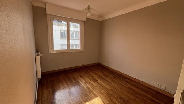 Appartement à louer 720 € CC Lorient 3 p 53 m² DPE D