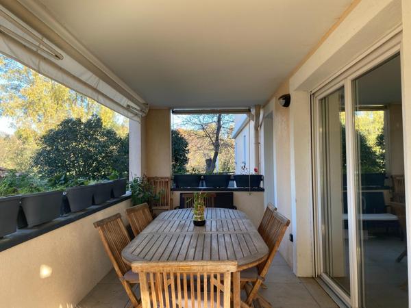 Appartement T3 en rez-de-chaussée avec terrasse et jardin privatif