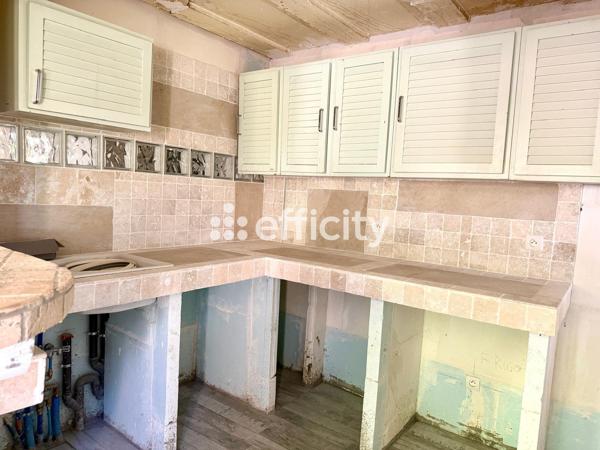 Maison
         6 pièces
        - 159 m² Bien prestige 450 000 € *