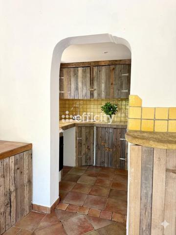 Maison
         6 pièces
        - 159 m² Bien prestige 450 000 € *