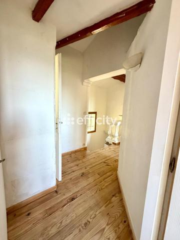 Maison
         6 pièces
        - 159 m² Bien prestige 450 000 € *