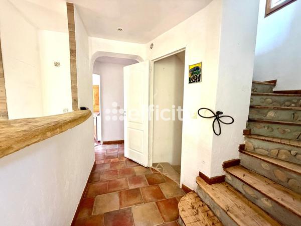 Maison
         6 pièces
        - 159 m² Bien prestige 450 000 € *
