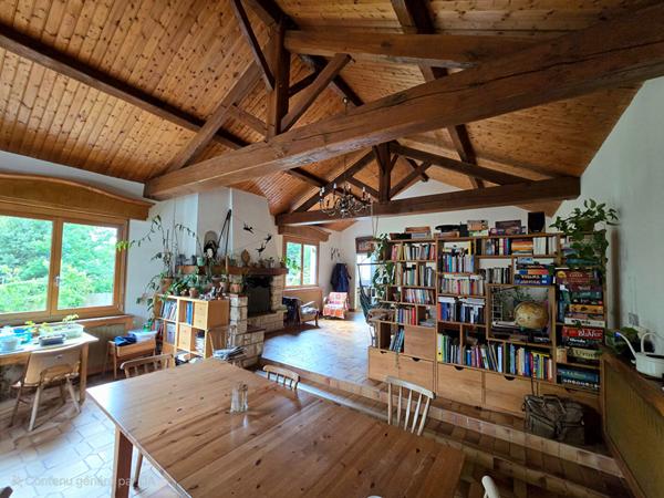 Grande maison avec dépendances et grand garage à vendre à Nantes Bords de Sèvres