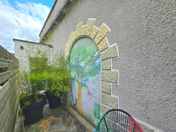Grande maison avec dépendances et grand garage à vendre à Nantes Bords de Sèvres