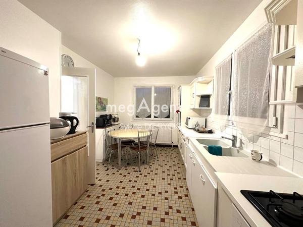 Maison à PARON, 89100 - 5 pièces 138m²