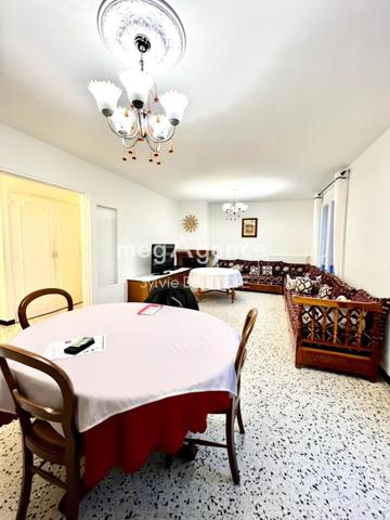Maison à PARON, 89100 - 5 pièces 138m²