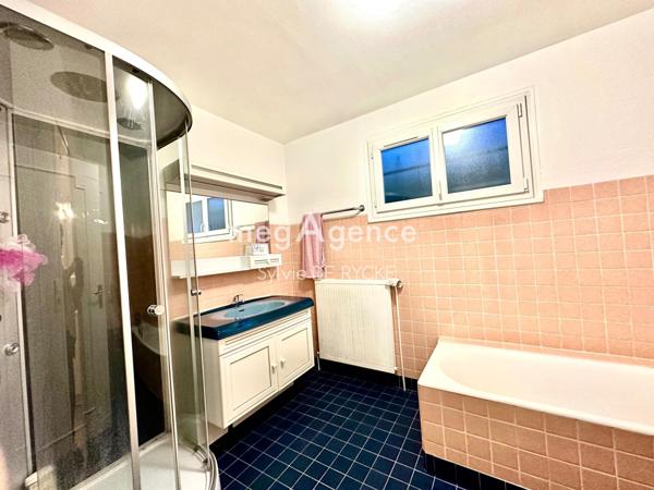 Maison à PARON, 89100 - 5 pièces 138m²