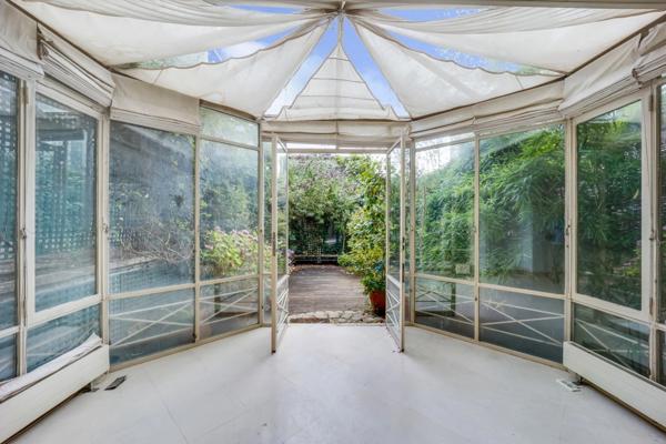 BIEN RARE : Élégante Maison de 150 m² dans une Impasse Privée à Neuilly-Sur-Seine