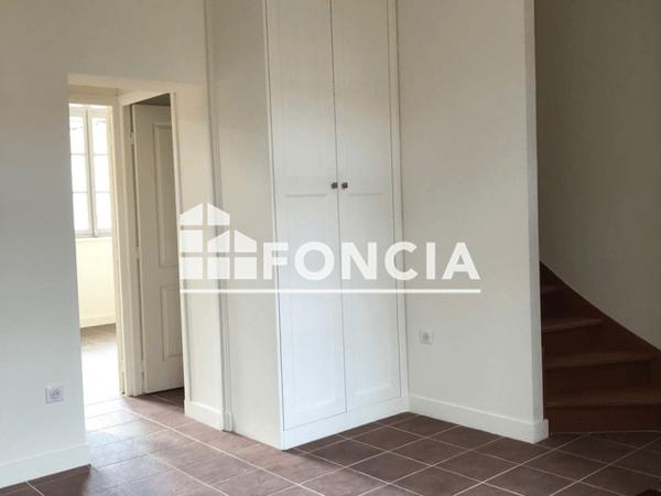 Location Appartement 3 pièces 59.56 m² - BEGUINAGE ST VAAST & ST NICOLAS - 22 RUE DES ANGLAISES PORTE A3 Cambrai 59400