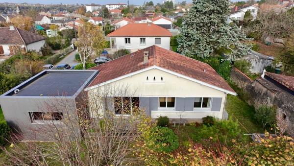 LA VILLE DE POITIERS A VOS PIEDS...