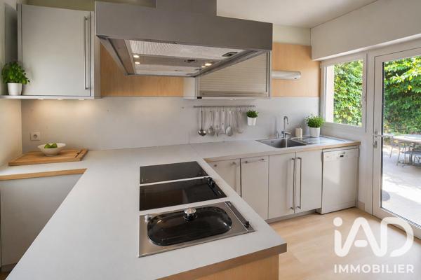 Maison à vendre 8 pièces 205 m² Bures-sur-Yvette
