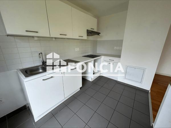 Location Appartement 3 pièces 80.65 m² - 259 RUE VAISSEAU LE VENGEUR Lille 59000