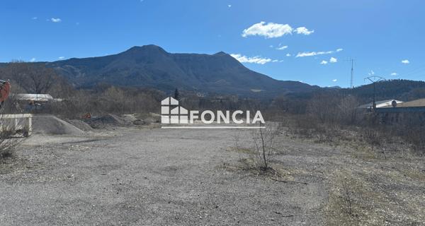 À vendre Terrain 4000 m² - Digne-les-bains 04000