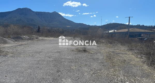 À vendre Terrain 4000 m² - Digne-les-bains 04000