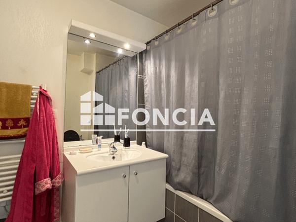 Location Appartement 2 pièces 41.26 m² - 33 AVENUE ESPRIT ARMANDO La Seyne Sur Mer 83500