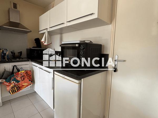 Location Appartement 2 pièces 41.26 m² - 33 AVENUE ESPRIT ARMANDO La Seyne Sur Mer 83500