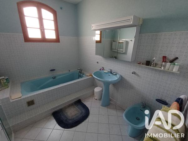 Maison à vendre 7 pièces 158 m² Vogüé