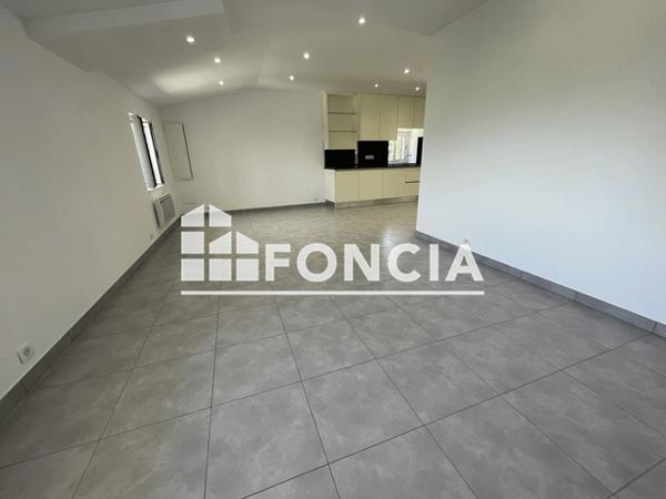 Location Appartement 3 pièces 69.84 m² - 419 CHEMIN DE L'AVELAN Tanneron 83440