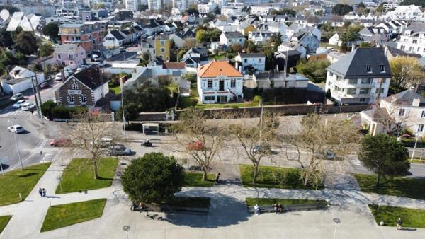 SAINT-NAZAIRE, quartier SAUTRON, MAISON FACE MER