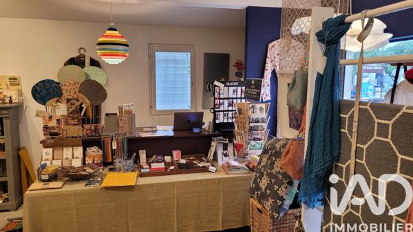 Habillement, Textile​ à vendre 66 m² Maubec