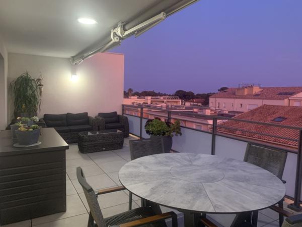 ST RAPHAEL AU DERNIER ETAGE F4 APERCU MER Saint-Raphaël (83700)