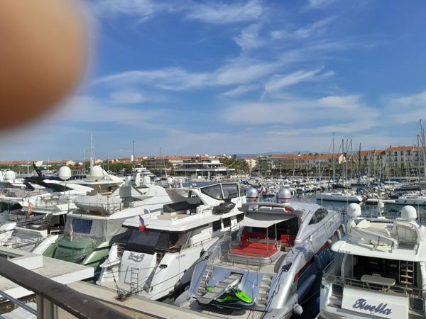 ST RAPHAEL AU DERNIER ETAGE F4 APERCU MER Saint-Raphaël (83700)