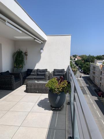 ST RAPHAEL AU DERNIER ETAGE F4 APERCU MER Saint-Raphaël (83700)