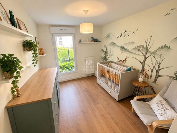 Appartement Verneuil Sur Seine 4 pièce(s) 83 m2 390 000 € **  - Référence  1175