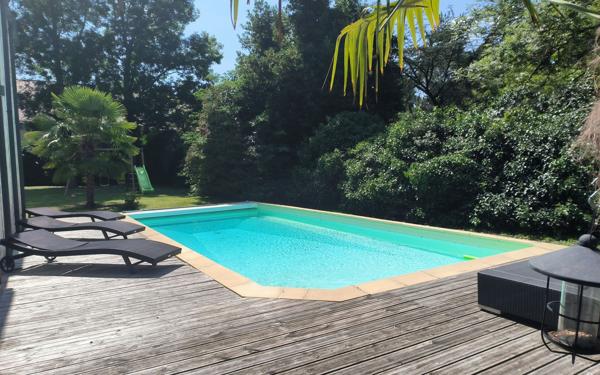 Maison à vendre    8 pièces •  Étiolles