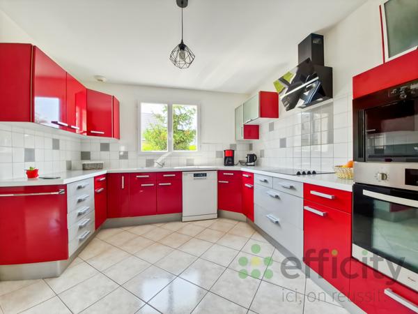 Maison 7 pièces - 160 m² Exclusivité efficity