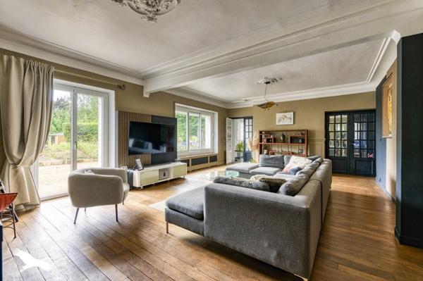 Maison à vendre |  Ronquerolles |  10 pièces | 305 m²